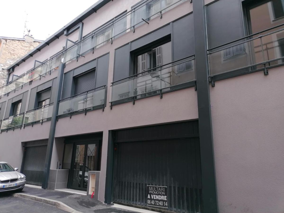 City Vibes, Indoor Parking, Breakfast & Air Conditioning Νίκαια Εξωτερικό φωτογραφία
