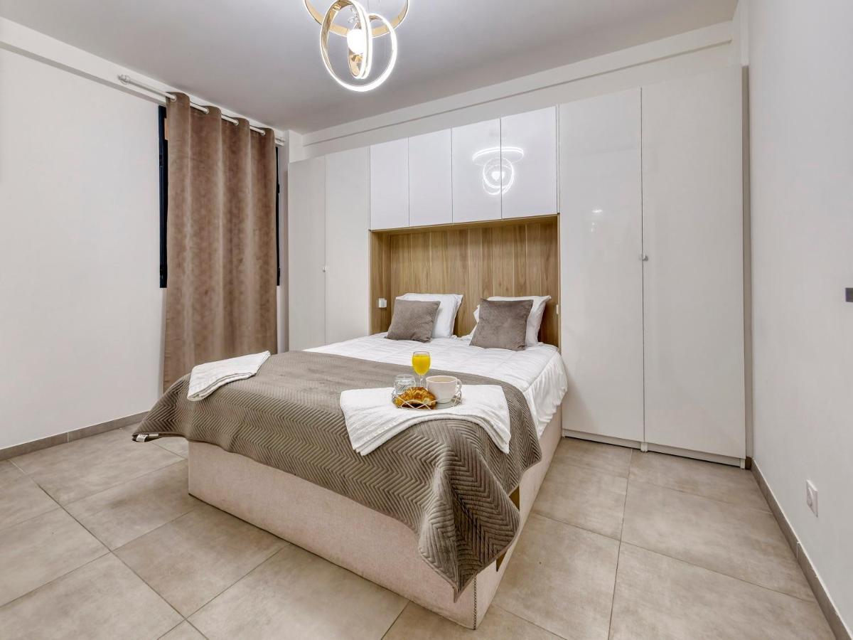 City Vibes, Indoor Parking, Breakfast & Air Conditioning Νίκαια Εξωτερικό φωτογραφία