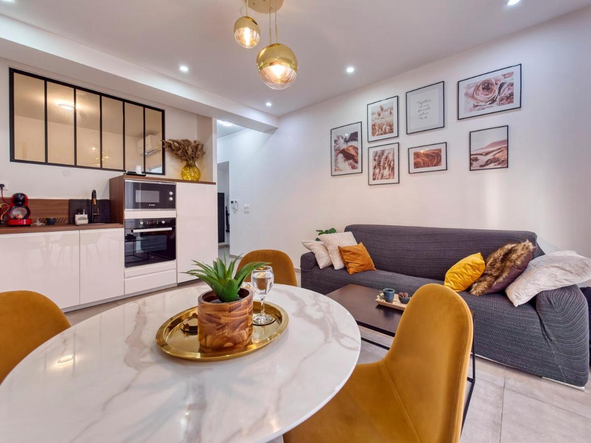 City Vibes, Indoor Parking, Breakfast & Air Conditioning Νίκαια Εξωτερικό φωτογραφία